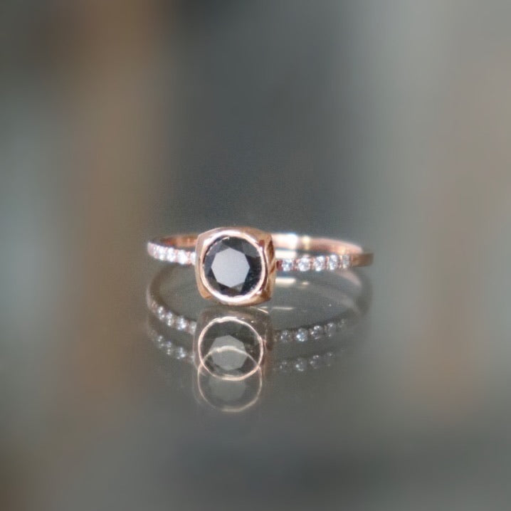 URSA Black Diamond Ring